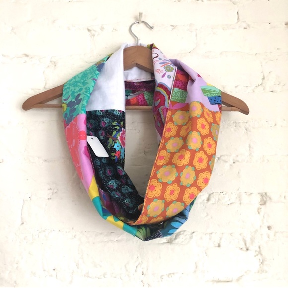 Infinity Scarf 🧣 - Picture 2 of 11